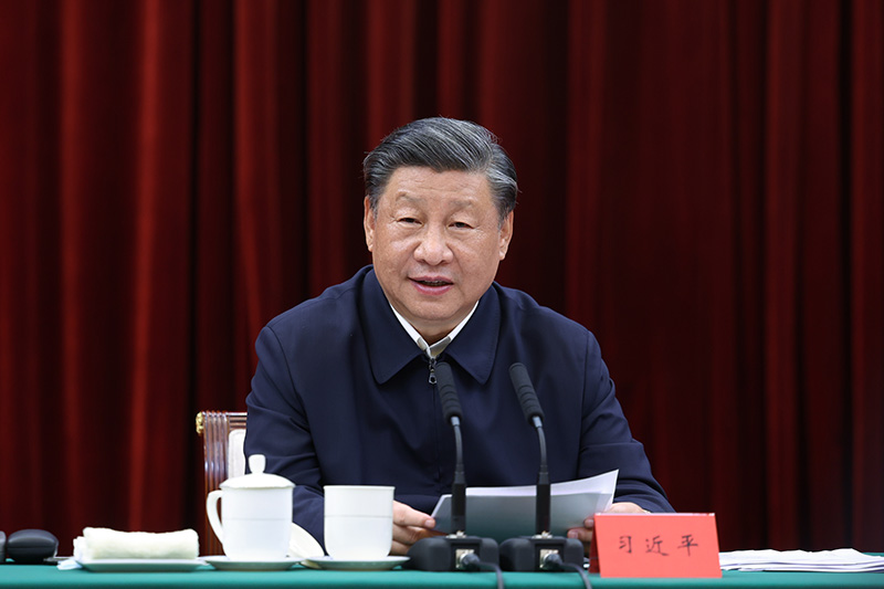 2023年10月12日下午，中共中央總書記、國家主席、中央軍委主席習近平在江西省南昌市主持召開進一步推動長江經(jīng)濟帶高質量發(fā)展座談會并發(fā)表重要講話。新華社記者 鞠鵬 攝